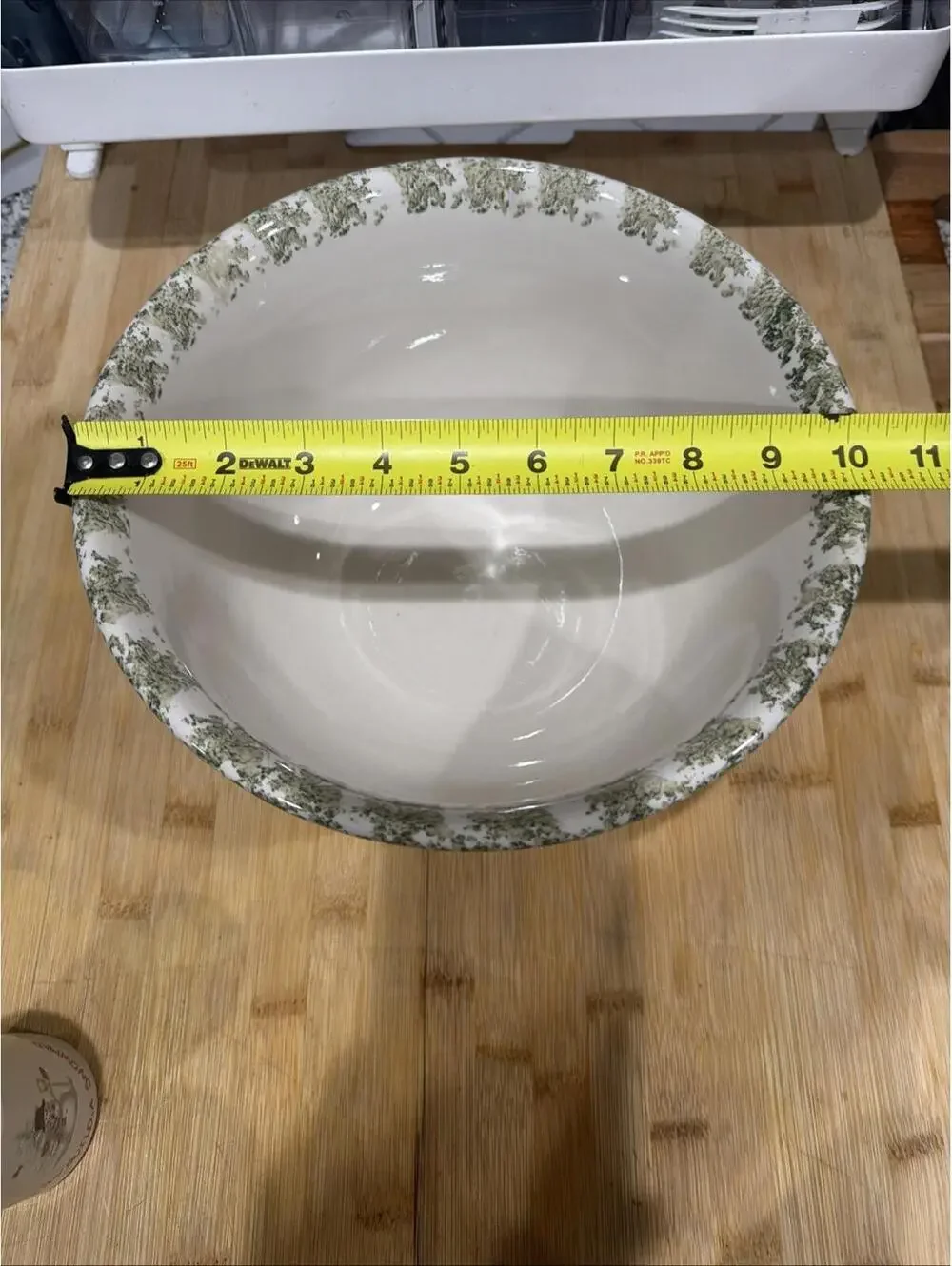 New NWT We Can Build A Snowman Design Stoneware Large Mixing Bowl 10.5 x 6 *